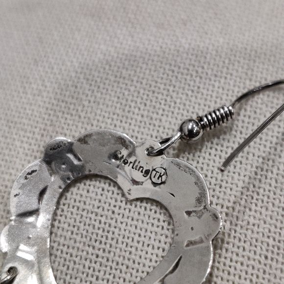 Vintage Native American Navajo TK Emerson  Silver Dangling Heart Earrings - Picture 5 of 9